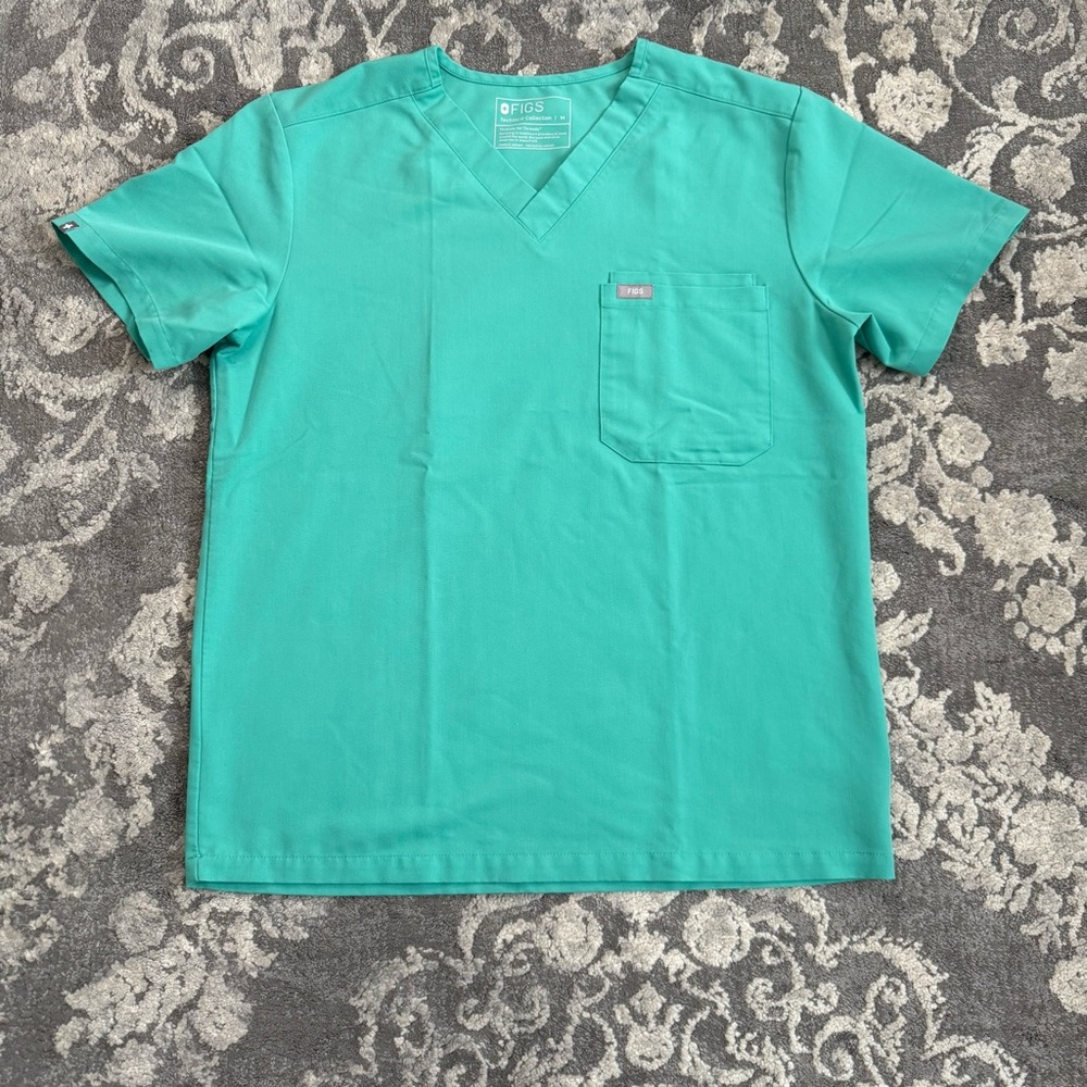 FIGS Surgical Green Scrub Set - Picture 2 of 10
